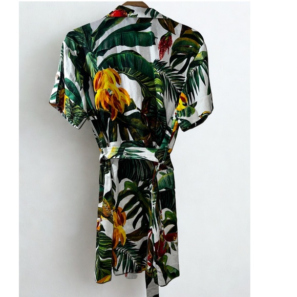 House of Harlow Floral Dress NWT - Picture 2 of 3